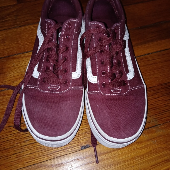 Vans - Picture 2 of 3